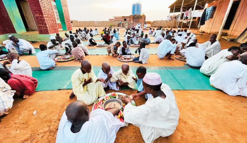 İhlâs Vakfı, Afrika'da yetim sofraları kuruyor