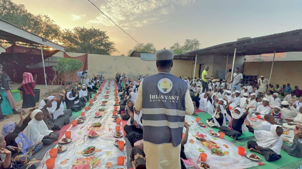 İhlâs Vakfından iyilik köprüsü